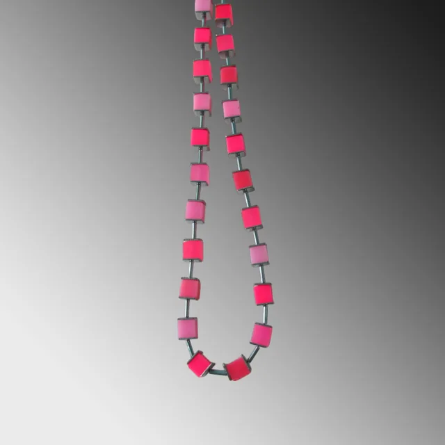 Measured Drift necklace MDIW4